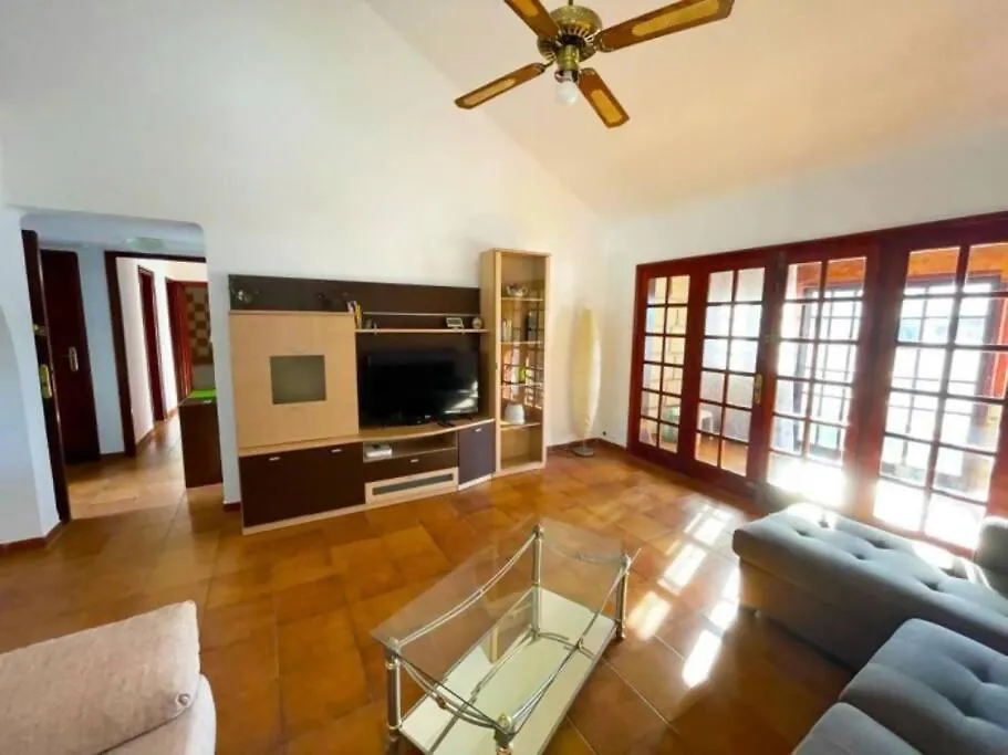 Villa In Fairways Village Golf Del Sur 圣米格尔德阿沃纳 度假居