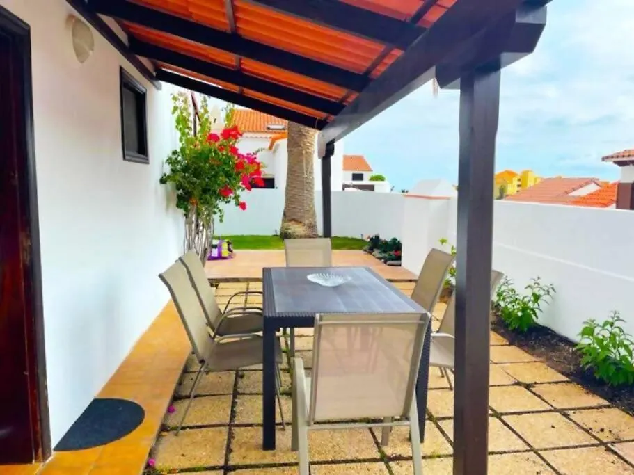 Villa In Fairways Village Golf Del Sur 산미겔데아보나