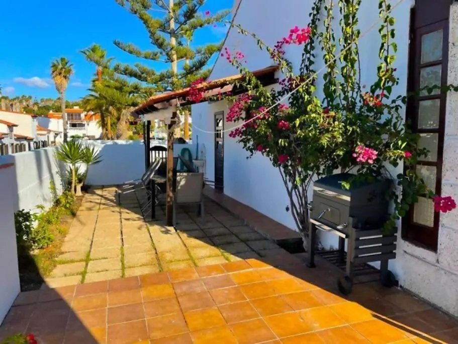 度假居 Villa In Fairways Village Golf Del Sur 圣米格尔德阿沃纳 西班牙